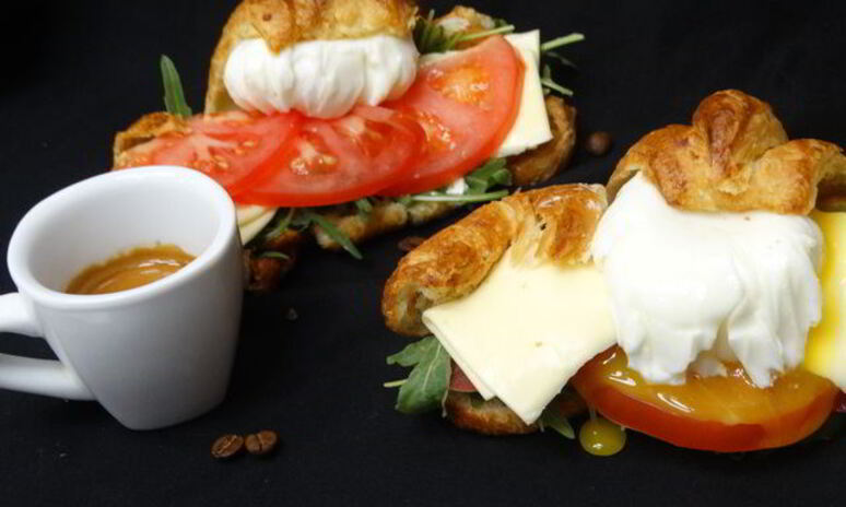 Рецепт круассан с яйцом пашот