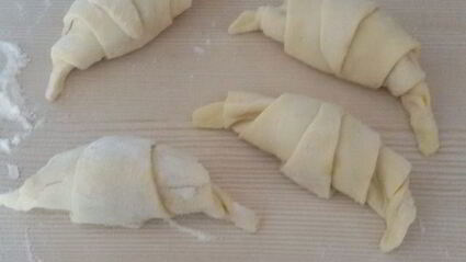 круассаны с финиками и медом