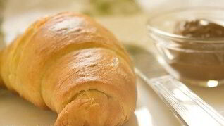 Круассаны с ореховой пастой