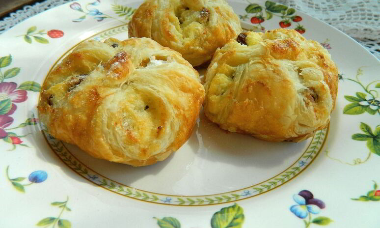 Рецепт слоеные булочки с творогом