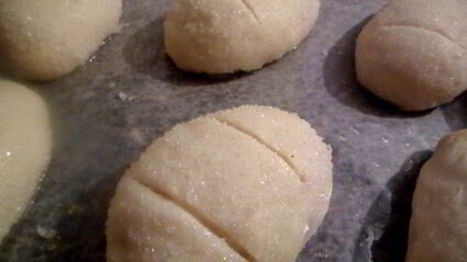 ванильные булочки с сахаром