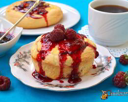 Ватрушки с малиной