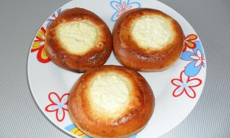 Рецепт ватрушки с творогом на тесте со свежими дрожжами