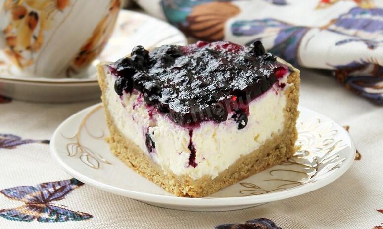 Рецепт чизкейк в мультиварке с сыром и черникой