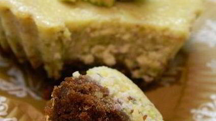 фисташковые мини-чизкейки