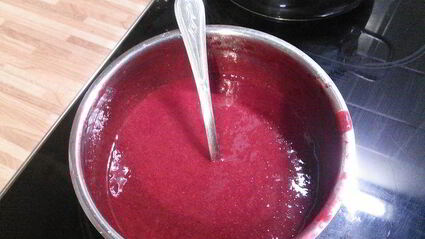 мини-чизкейк из козьего сыра с малиной