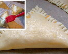 Диетические слойки с грибами