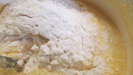 кекс с грушами на лимонном джеме