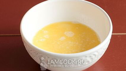 кекс с маком и изюмом