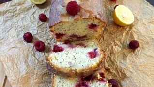 Кекс с малиной