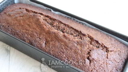 кекс с шоколадом и красным вином