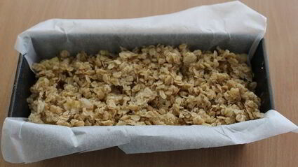 кекс с яблоками и овсяным штрейзелем