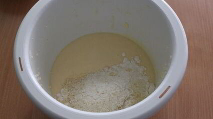 миндальный кекс с виноградом