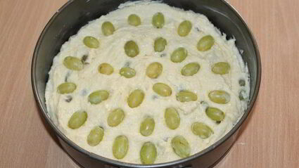 миндальный кекс с виноградом