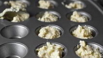 мини-кексы с корицей и коричневым маслом