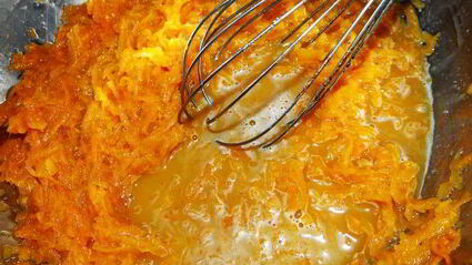 мягкие пряные кексы с тыквой и грецким орехом