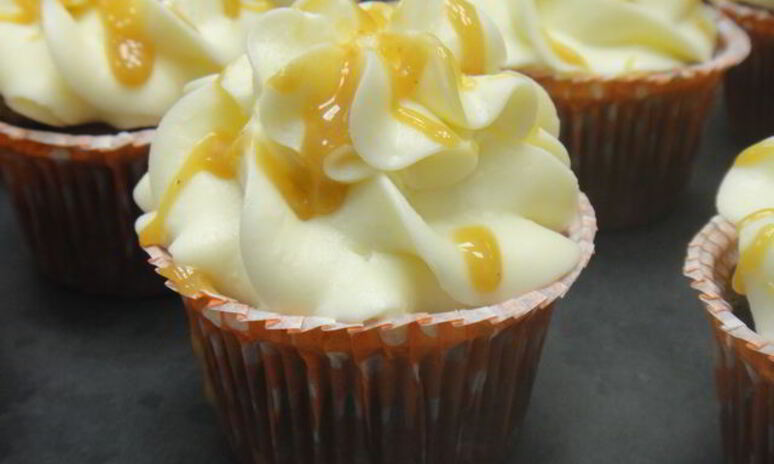 Рецепт шоколадно-кофейный капкейк с пряной карамелью