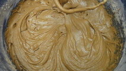 шоколадно-кофейный капкейк с пряной карамелью