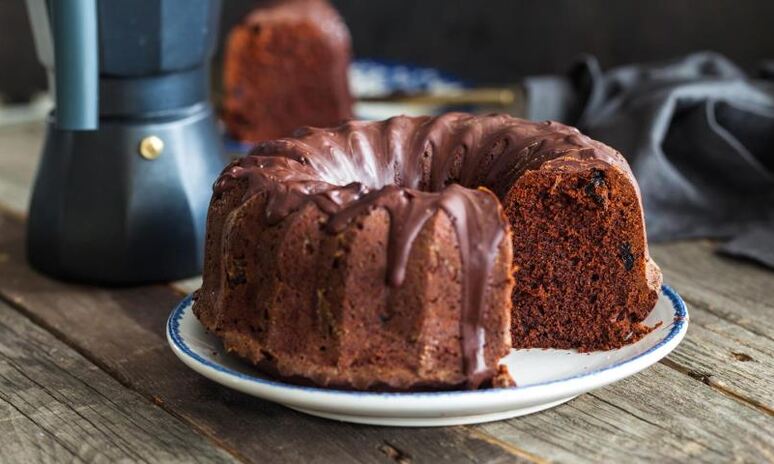 Рецепт шоколадный кекс с черносливом