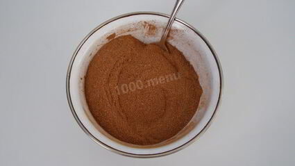 шоколадный кекс с изюмом и орехами