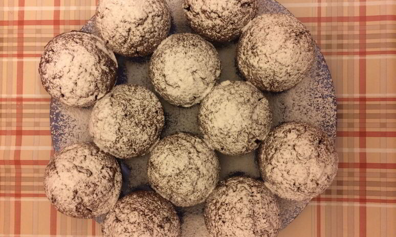 Рецепт шоколадные кексы с вишней