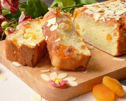 Творожный кекс с курагой