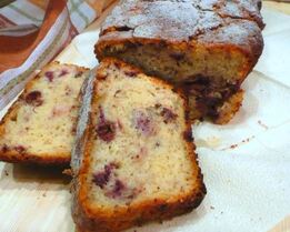 Творожный кекс с ягодами