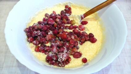 творожный кекс с ягодами