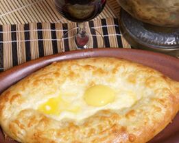 Хачапури по-аджарски