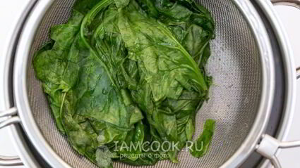 шпинатный хлеб с цельнозерновой мукой в духовке