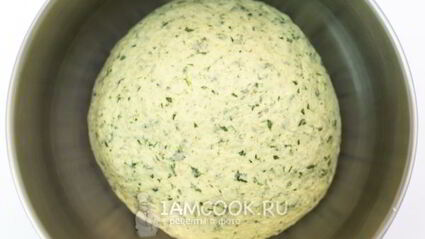 шпинатный хлеб с цельнозерновой мукой в духовке