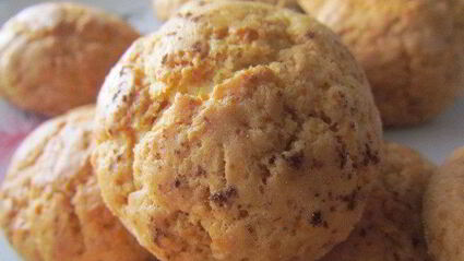 сконы с корицей и начинкой из творога и малины