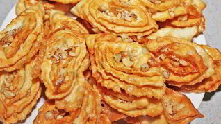 Крымская пахлава пляжная медовая — хворост