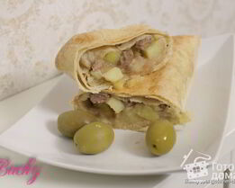 Конвертики из лаваша с мясом и картофелем