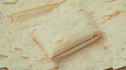 конвертики из лаваша с ветчиной и сыром