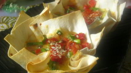 корзиночки из лаваша с беконом, сыром и сладкой паприкой