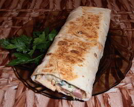 Лаваш с копченой курицей