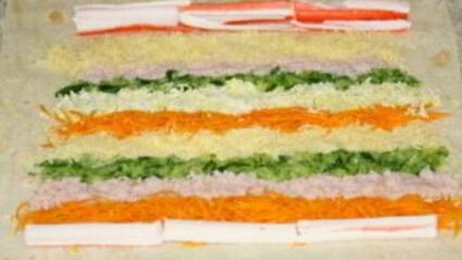 лаваш с корейской морковкой и крабовыми палочками