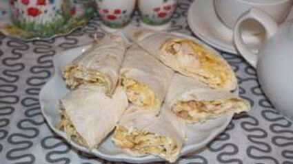 лаваш с курицей и яйцом