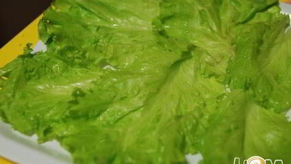 рулеты из лаваша с крабовым мясом и красной рыбой