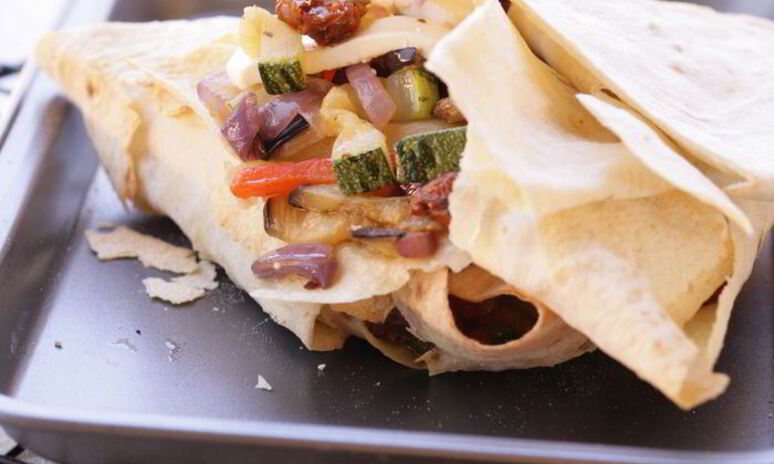 Рецепт треугольники из лаваша с овощами и сыром фета