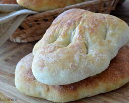 Французские лепешки фугасс