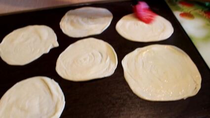 катлама-жаренные слоенные лепешки