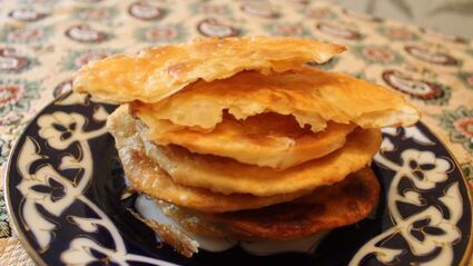 катлама-жаренные слоенные лепешки