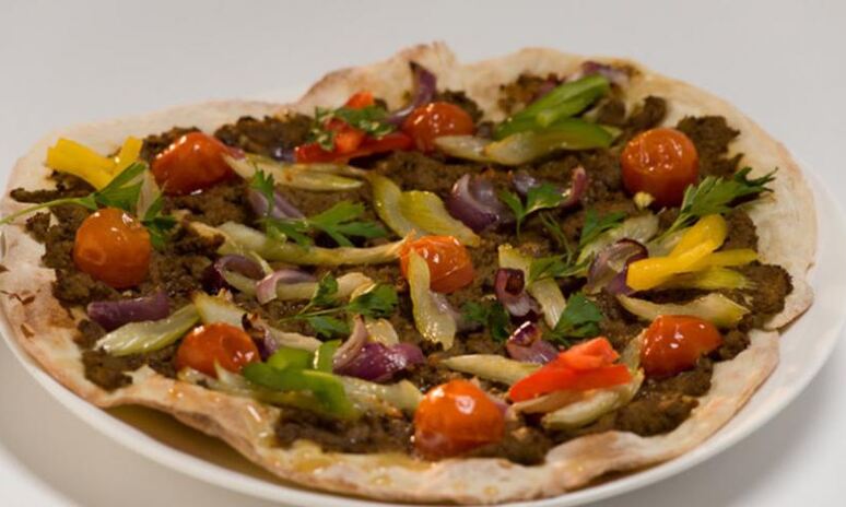 Рецепт лепешка со свиным паштетом и сладкими овощами