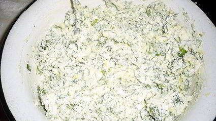 лепешки на простокваше весенние с творогом и зеленью