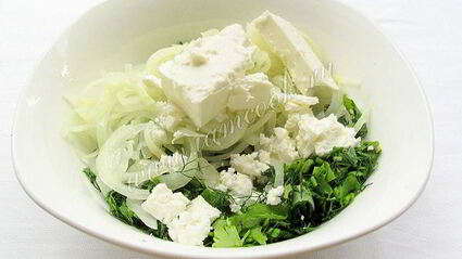 лепешки с брынзой и зеленью