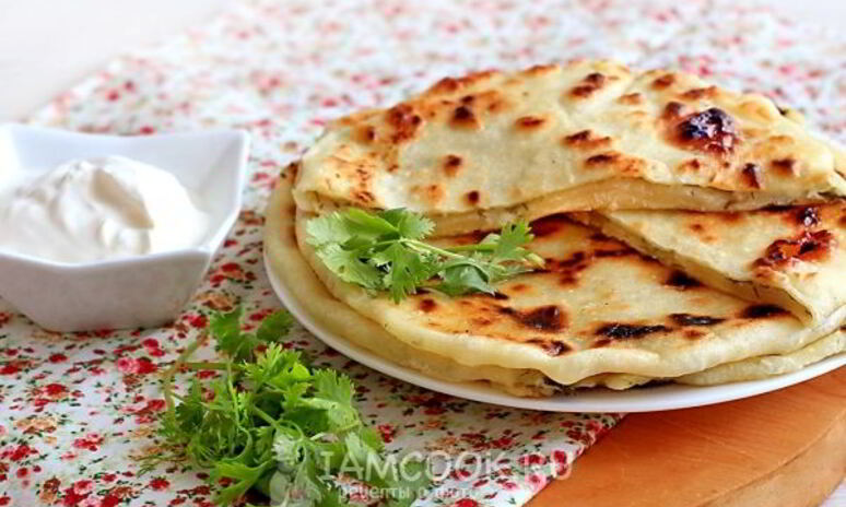 Рецепт лепешки с творогом и зеленью на сковороде