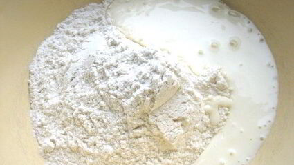 сырно-тыквенные лепешки с колбасой и зеленью