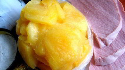 сырно-тыквенные лепешки с колбасой и зеленью